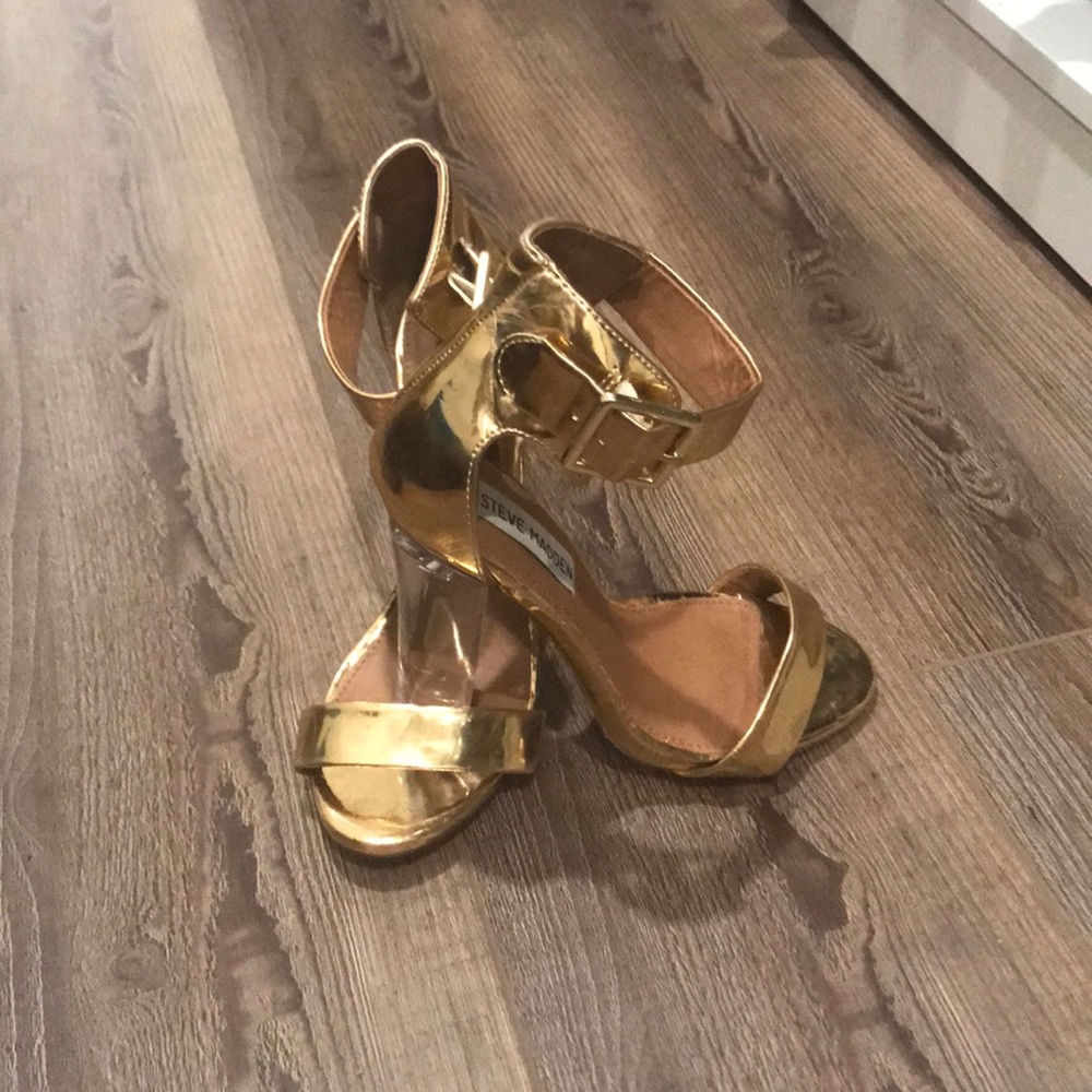 Steve Madden metallic Gold platform heel